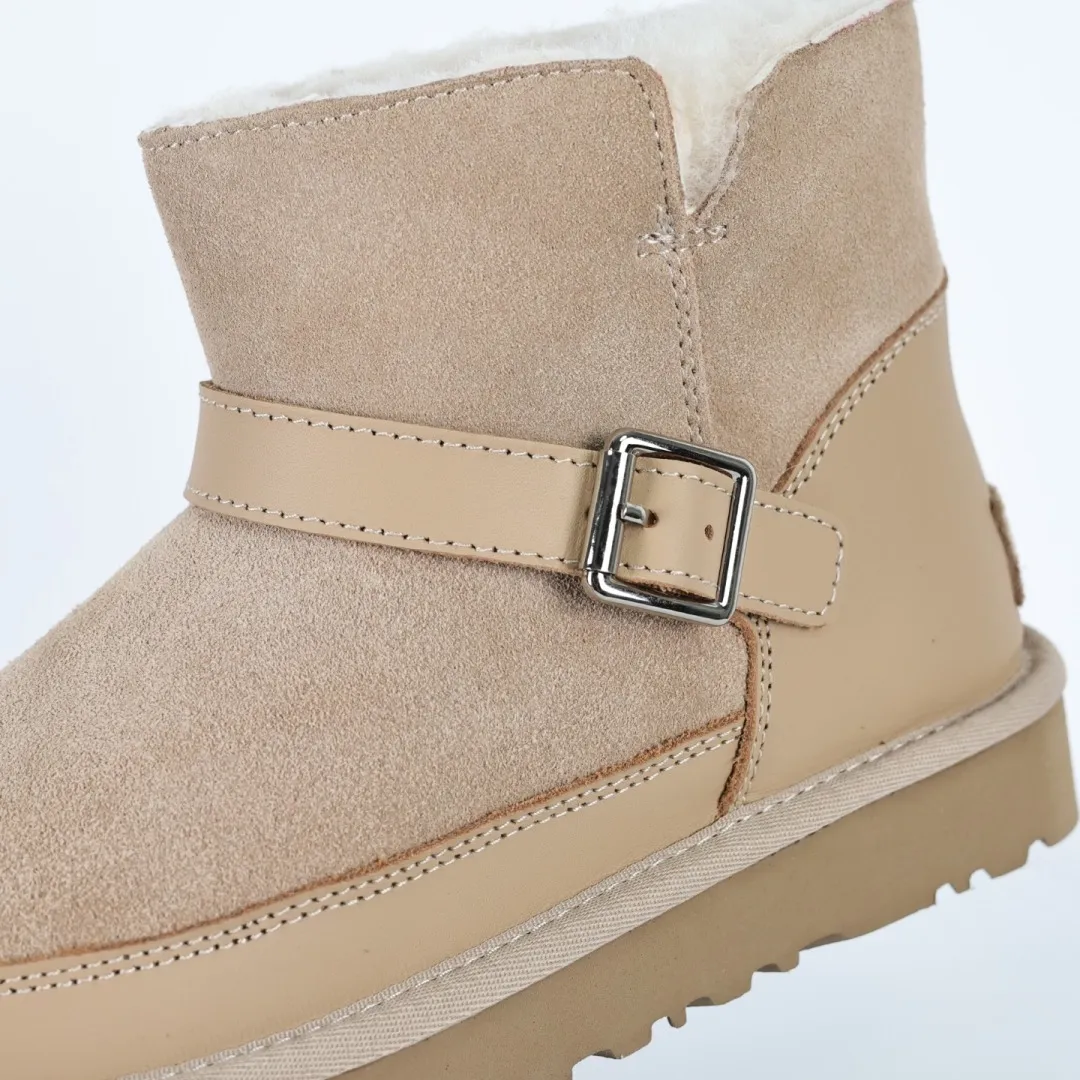 Copywriting price 💰600 The core recommendation is good price. The platform’s foreign trade is exclusively for UGG Classic women’s snow boots 1174512. Produced by the ten-year-old brand shoemaking factory production line. Pay attention to every detail. Longfeng A-grade genuine sheep fur is integrated. It is built in full compliance with the ZP process. Size: 35 36 37 38 39 40